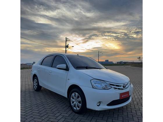 TOYOTA ETIOS 1.5 XS SEDAN 16V FLEX 4P MANUAL